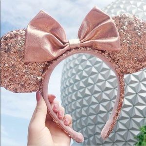 Rose Gold Minnie Mouse Ears